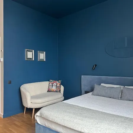 Miro Center - Quiet Chic, Self Check-in 4*