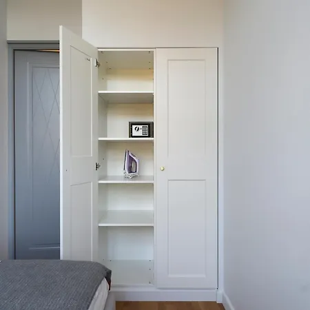 Miro Center - Quiet Chic, Self Check-in 4* ريغا