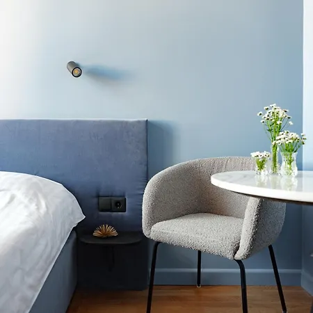 Miro Center - Quiet Chic, Self Check-in Апарт-готель 4*
