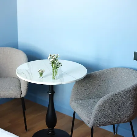 Hotel apartamentowy Miro Center - Quiet Chic, Self Check-in Ryga