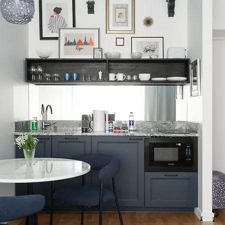 Miro Center - Quiet Chic, Self Check-in