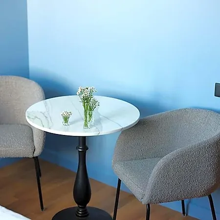 Hotel apartamentowy Miro Center - Quiet Chic, Self Check-in