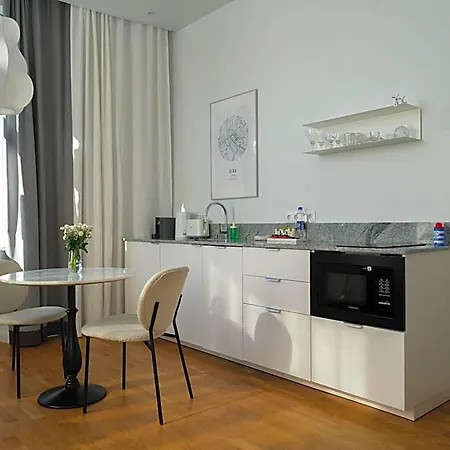 Hotel apartamentowy Miro Center - Quiet Chic, Self Check-in