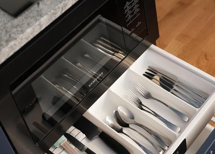 아파트호텔 Miro Center - Quiet Chic, Self Check-in 4*