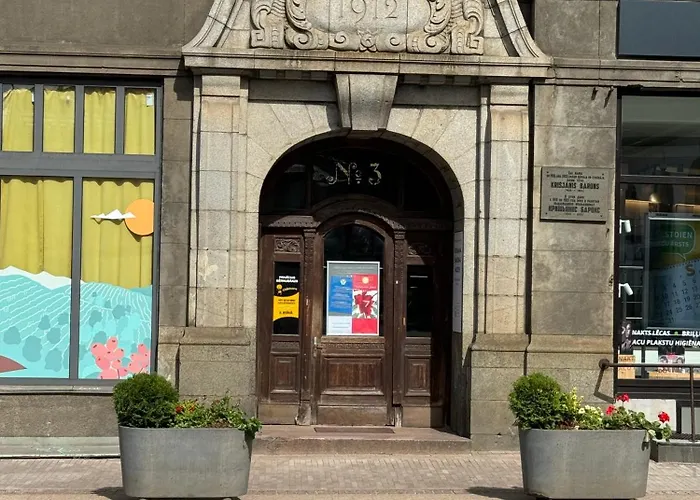 Aparthotel Miro Center - Quiet Chic, Self Check-in Riga