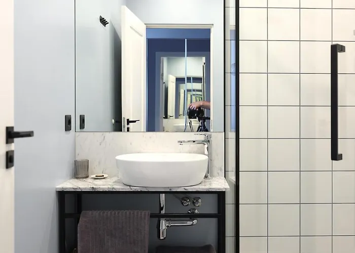 Miro Center - Quiet Chic, Self Check-in 4*