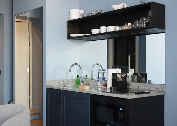 Miro Center - Quiet Chic, Self Check-in 4* Riga