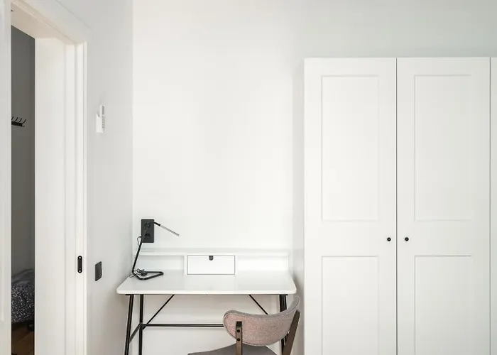 Aparthotel Miro Center - Quiet Chic, Self Check-in 4*