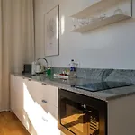 Hotel apartamentowy Miro Center - Quiet Chic, Self Check-in