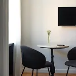 Aparthotel Miro Center - Quiet Chic, Self Check-in Riga