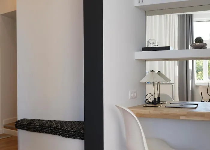 Miro Center - Quiet Chic, Self Check-in 4* Riga